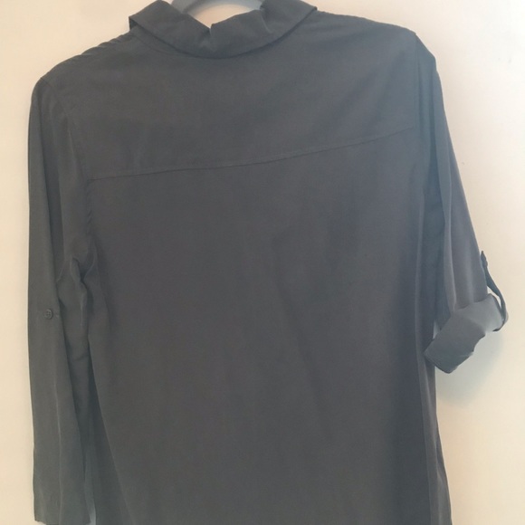 Button down silk Tunic - Picture 2 of 5